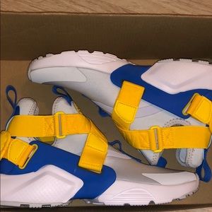 NIKE HURACHE CITY (GS)